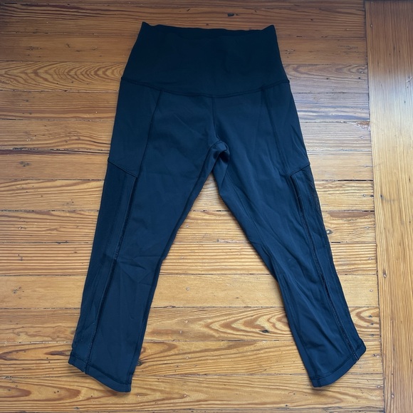 Lulu Cropped Black Leggings - Picture 1 of 3